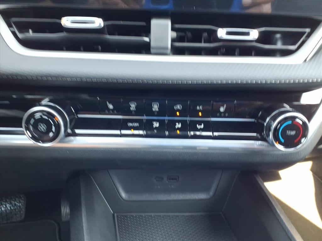 new 2026 Chevrolet Equinox car, priced at $31,840