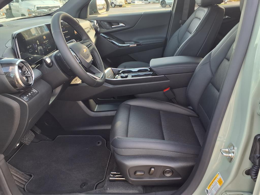 new 2026 Chevrolet Equinox car, priced at $29,495