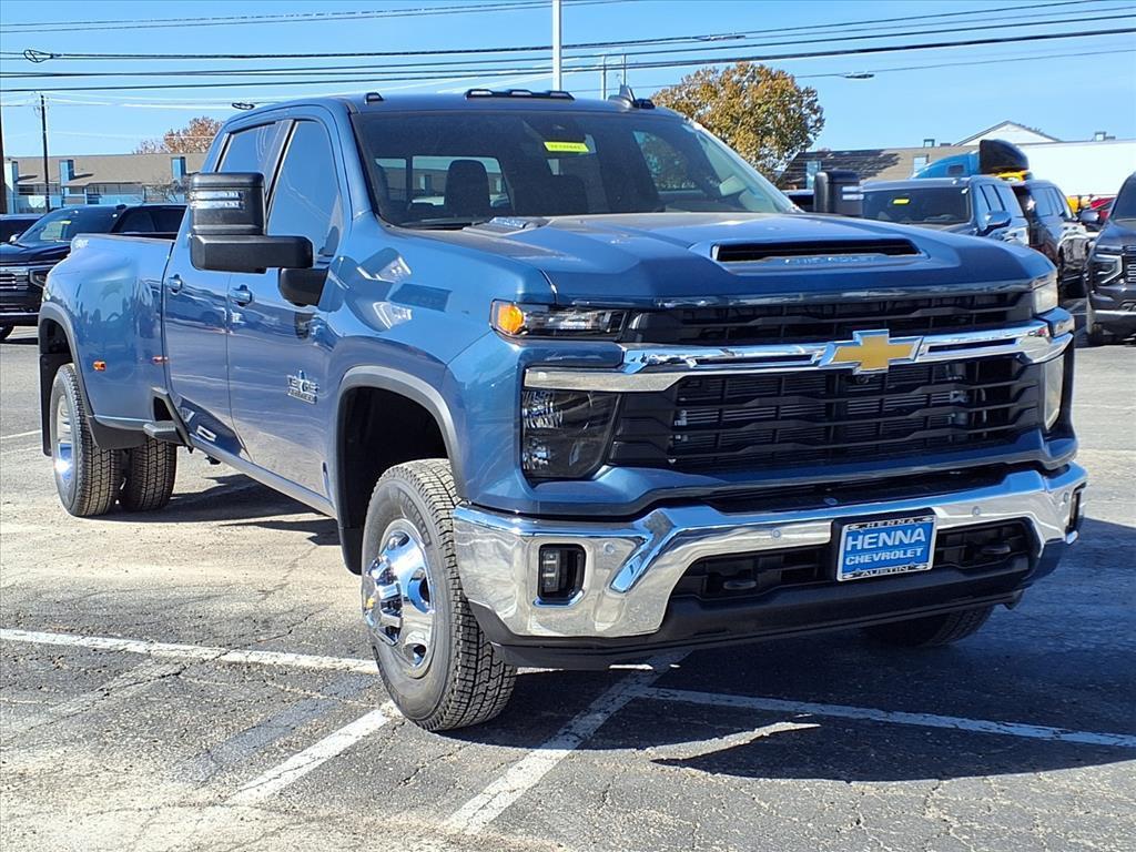 new 2026 Chevrolet Silverado 3500 car, priced at $76,584
