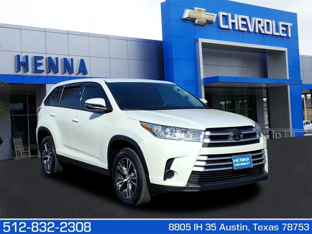 used 2019 Toyota Highlander car, priced at $23,995