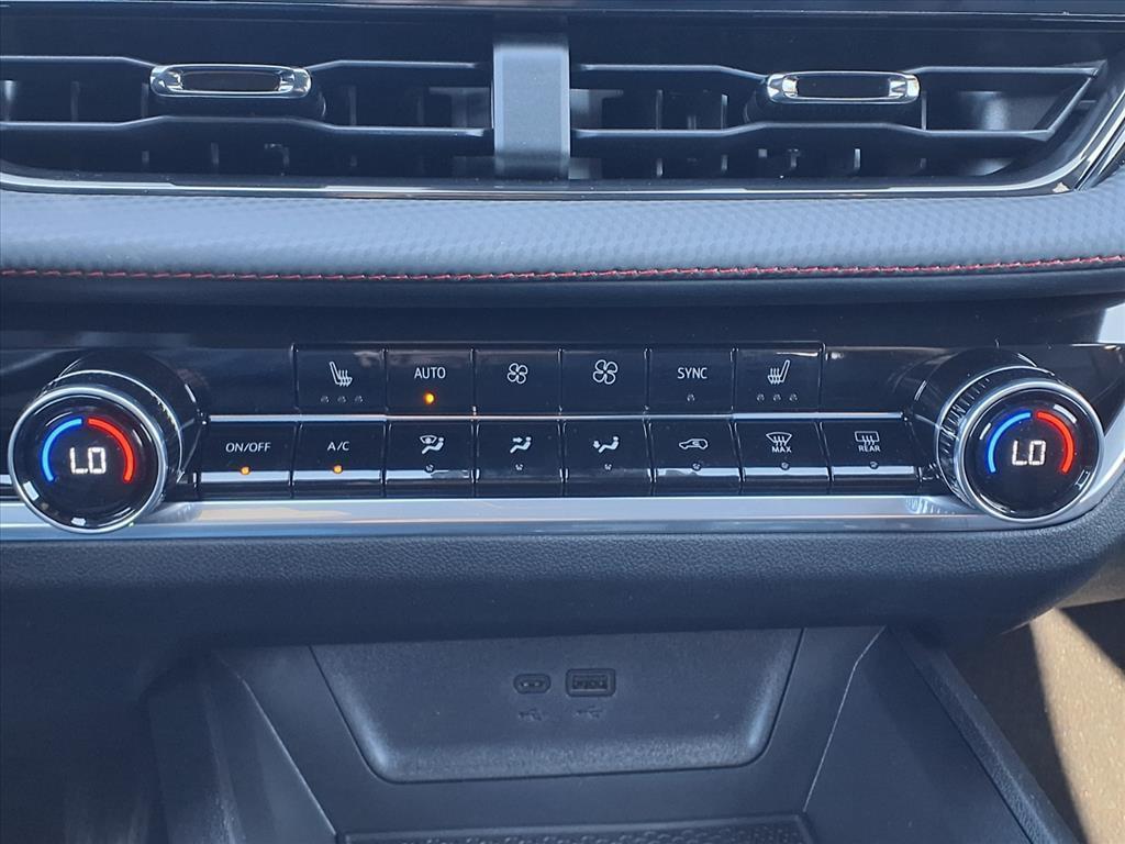 new 2026 Chevrolet Equinox car, priced at $33,897