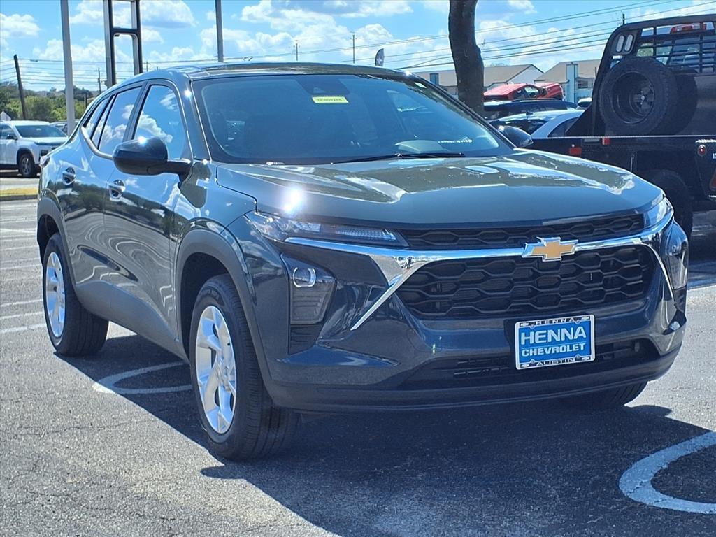 new 2026 Chevrolet Trax car, priced at $25,109