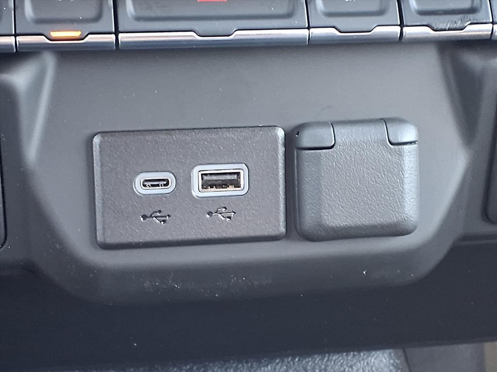 new 2026 Chevrolet Silverado 1500 car, priced at $31,660