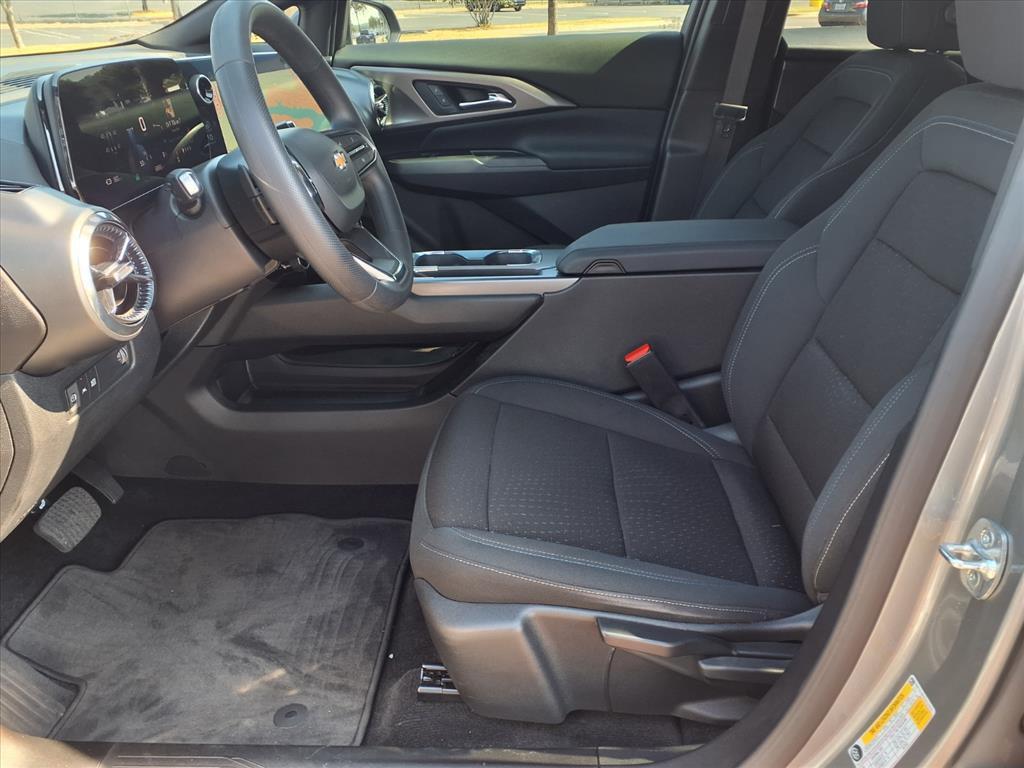 used 2025 Chevrolet Equinox EV car, priced at $21,787