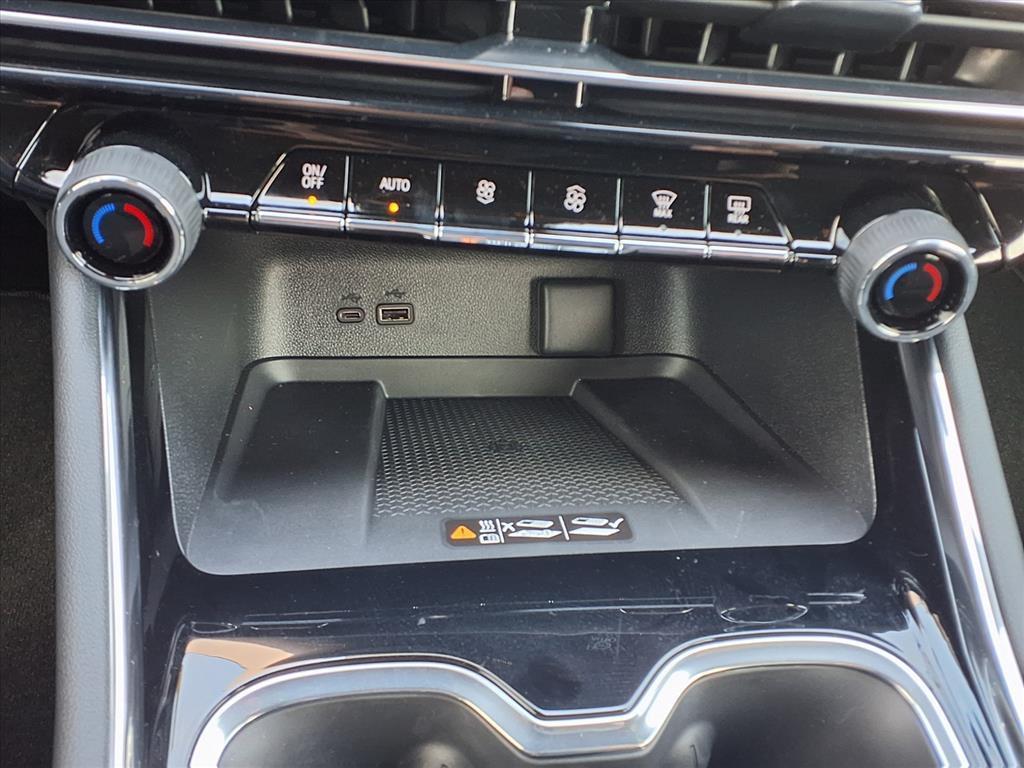 new 2026 Chevrolet Traverse car, priced at $57,790