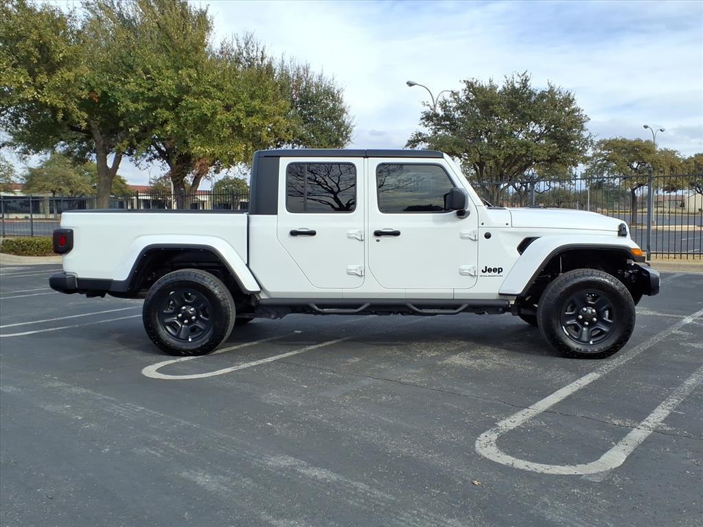 used 2024 Jeep Gladiator car, priced at $33,295