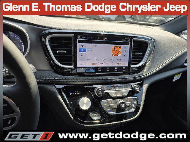 new 2025 Chrysler Pacifica car, priced at $37,399