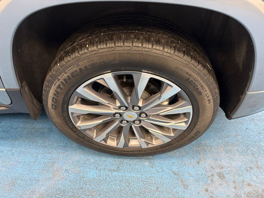 used 2023 Chevrolet Traverse car, priced at $31,150