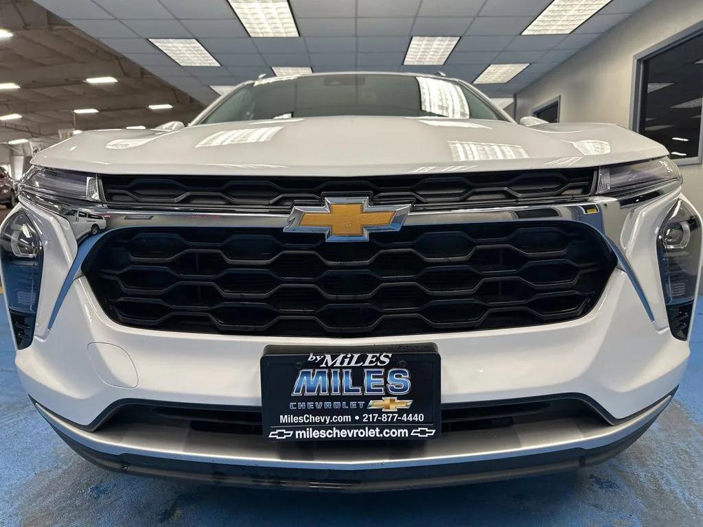 used 2025 Chevrolet Trax car, priced at $21,880