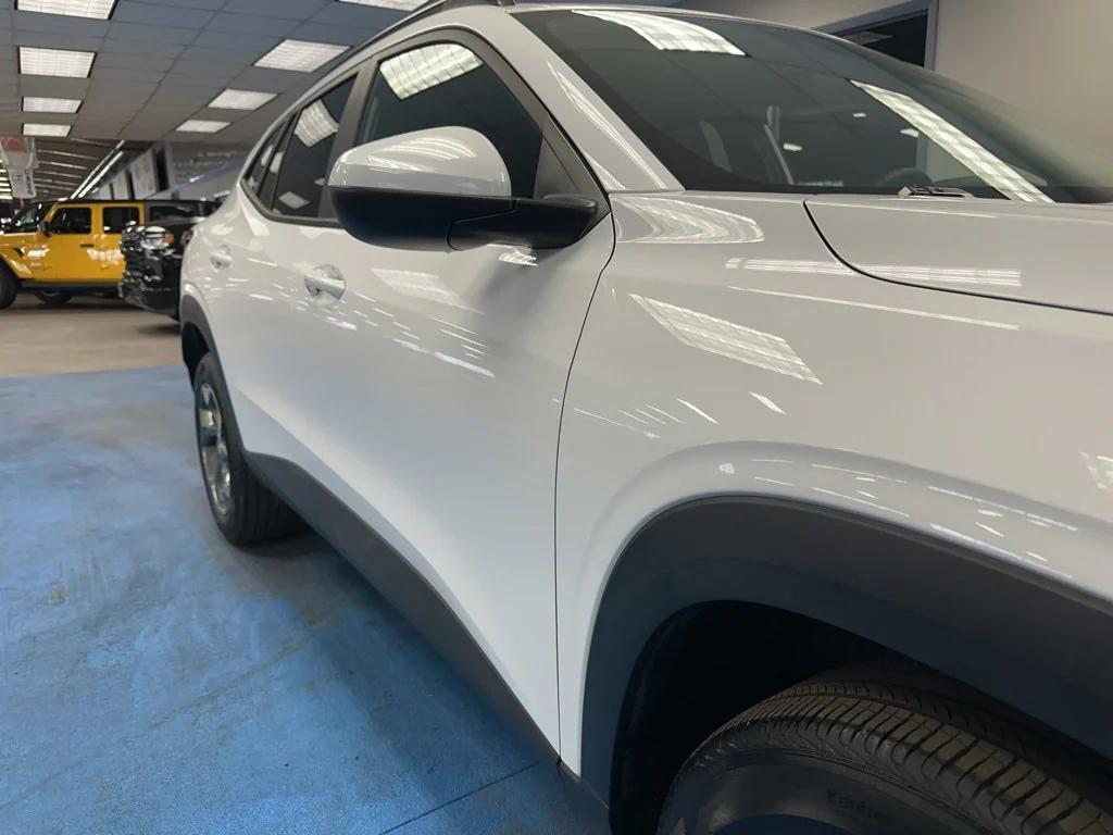 used 2025 Chevrolet Trax car, priced at $21,880