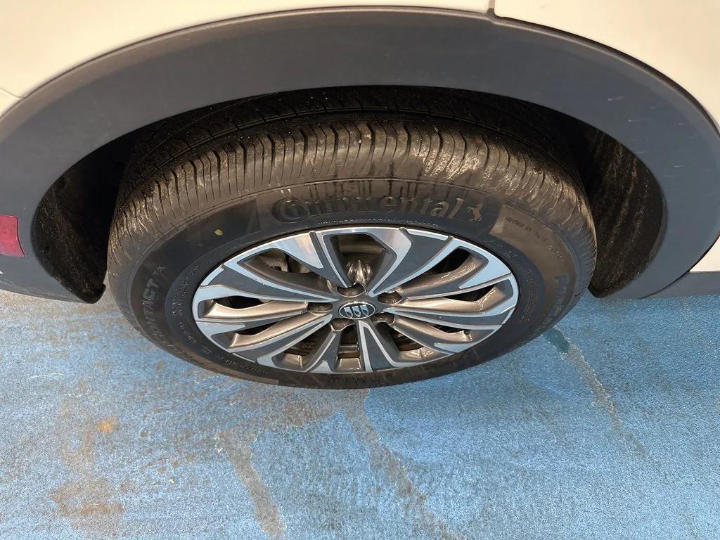 used 2024 Buick Envision car, priced at $24,990