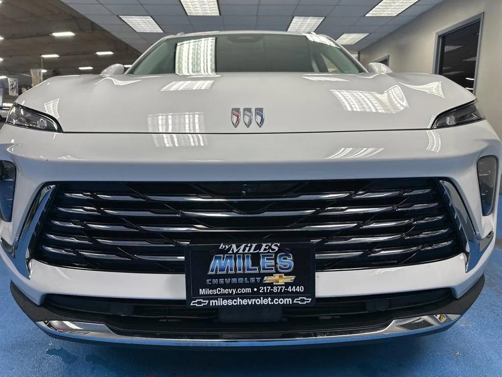 used 2024 Buick Envision car, priced at $24,990