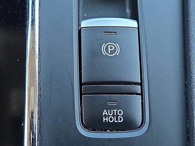 used 2024 Mitsubishi Outlander car, priced at $23,146