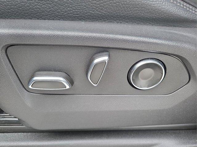 used 2025 GMC Yukon car, priced at $71,820