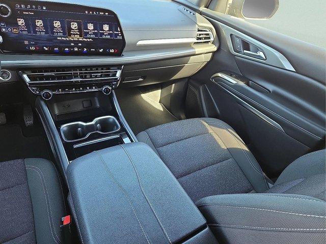 used 2024 Chevrolet Traverse car, priced at $29,303