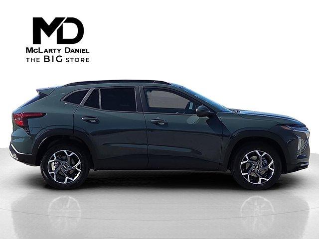 used 2025 Chevrolet Trax car, priced at $21,800