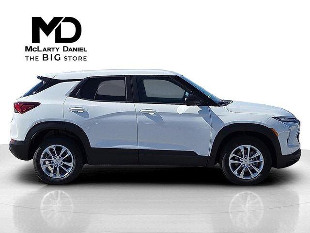 new 2026 Chevrolet TrailBlazer car, priced at $25,880