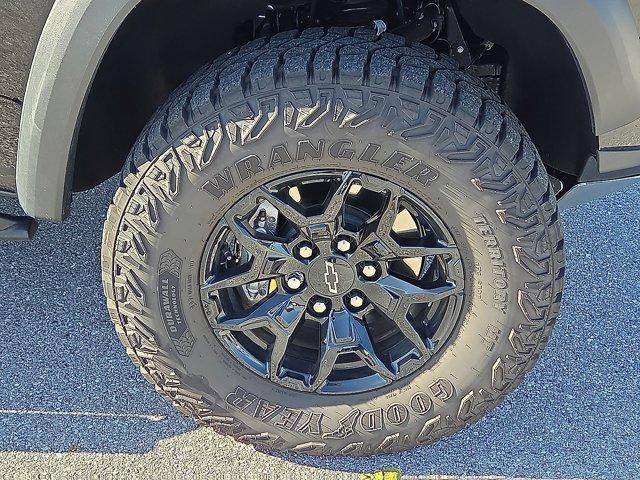 new 2025 Chevrolet Colorado car, priced at $54,000