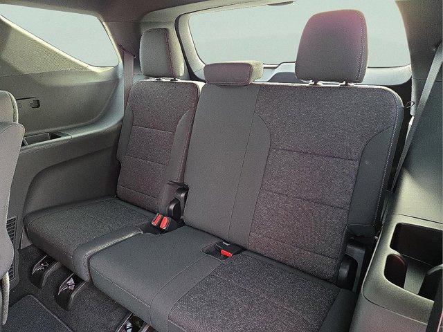 new 2026 Chevrolet Traverse car, priced at $42,111