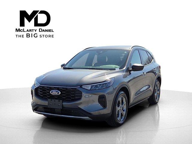 used 2025 Ford Escape car, priced at $23,900