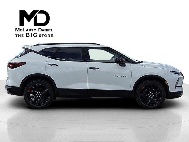 new 2025 Chevrolet Blazer car, priced at $34,500