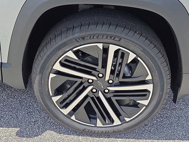 new 2026 Chevrolet Equinox car, priced at $38,485