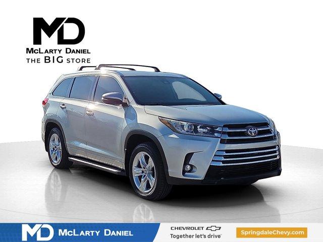 used 2019 Toyota Highlander car, priced at $27,500
