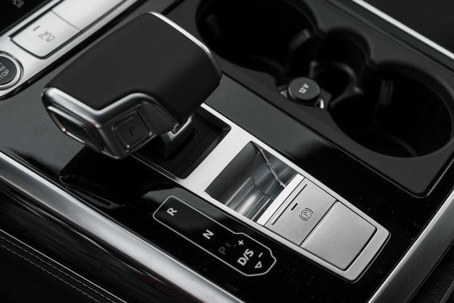 new 2026 Audi Q7 car, priced at $74,615