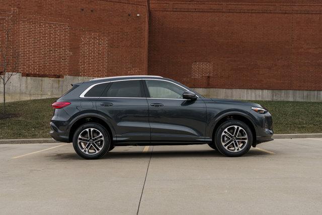 new 2025 Audi Q5 car, priced at $50,280