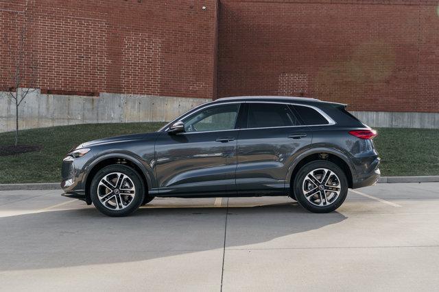 new 2025 Audi Q5 car, priced at $55,361