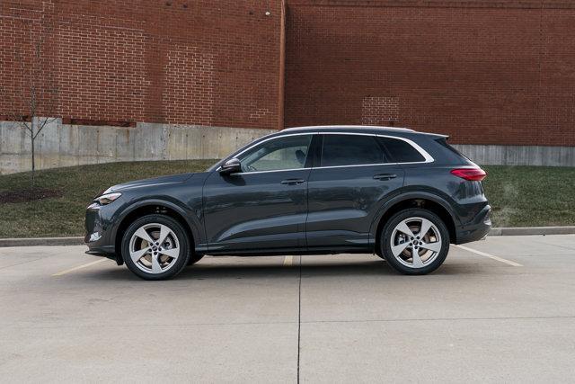 new 2025 Audi Q5 car, priced at $51,940