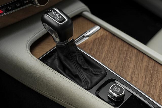 used 2022 Volvo XC90 car, priced at $26,551