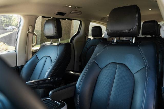 used 2024 Chrysler Pacifica car, priced at $30,667