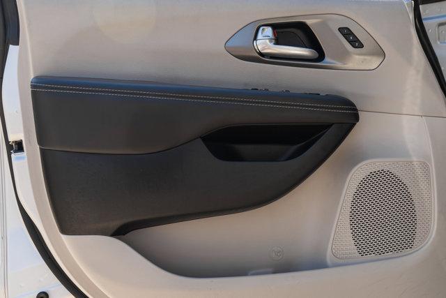 used 2024 Chrysler Pacifica car, priced at $30,667