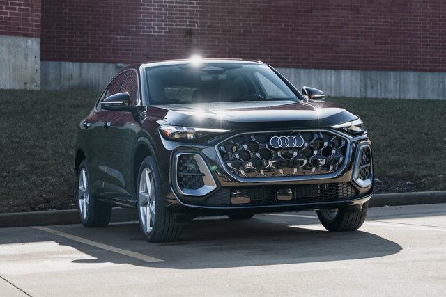 new 2025 Audi Q5 car, priced at $55,790