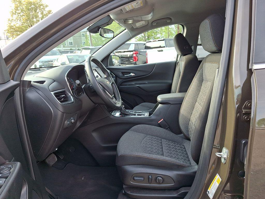 used 2023 Chevrolet Equinox car, priced at $20,500