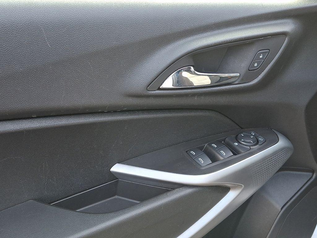 used 2024 Chevrolet Trax car, priced at $16,500