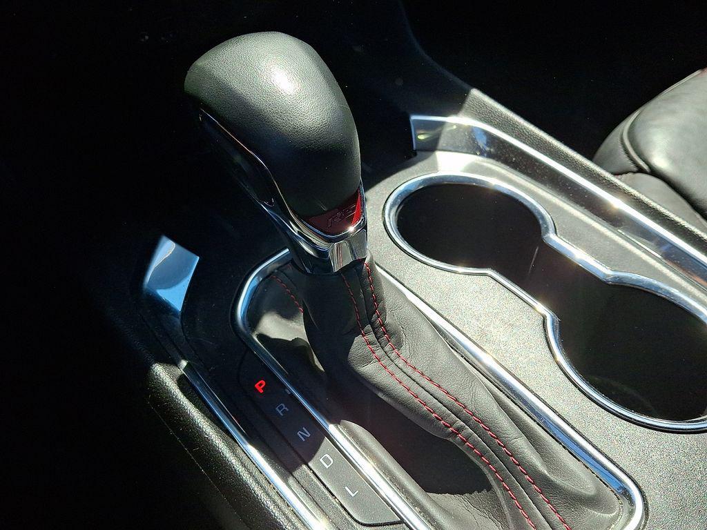 used 2023 Chevrolet Traverse car, priced at $34,500