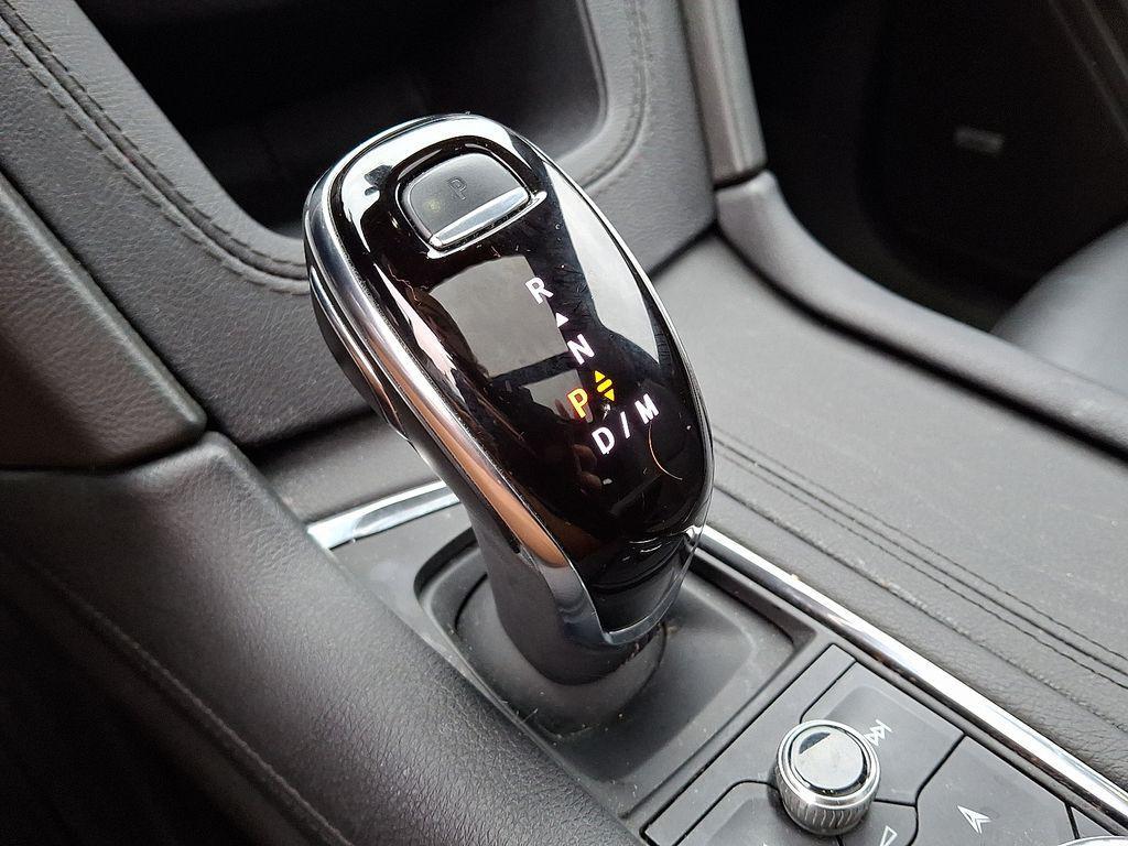 used 2023 Cadillac XT6 car, priced at $37,500