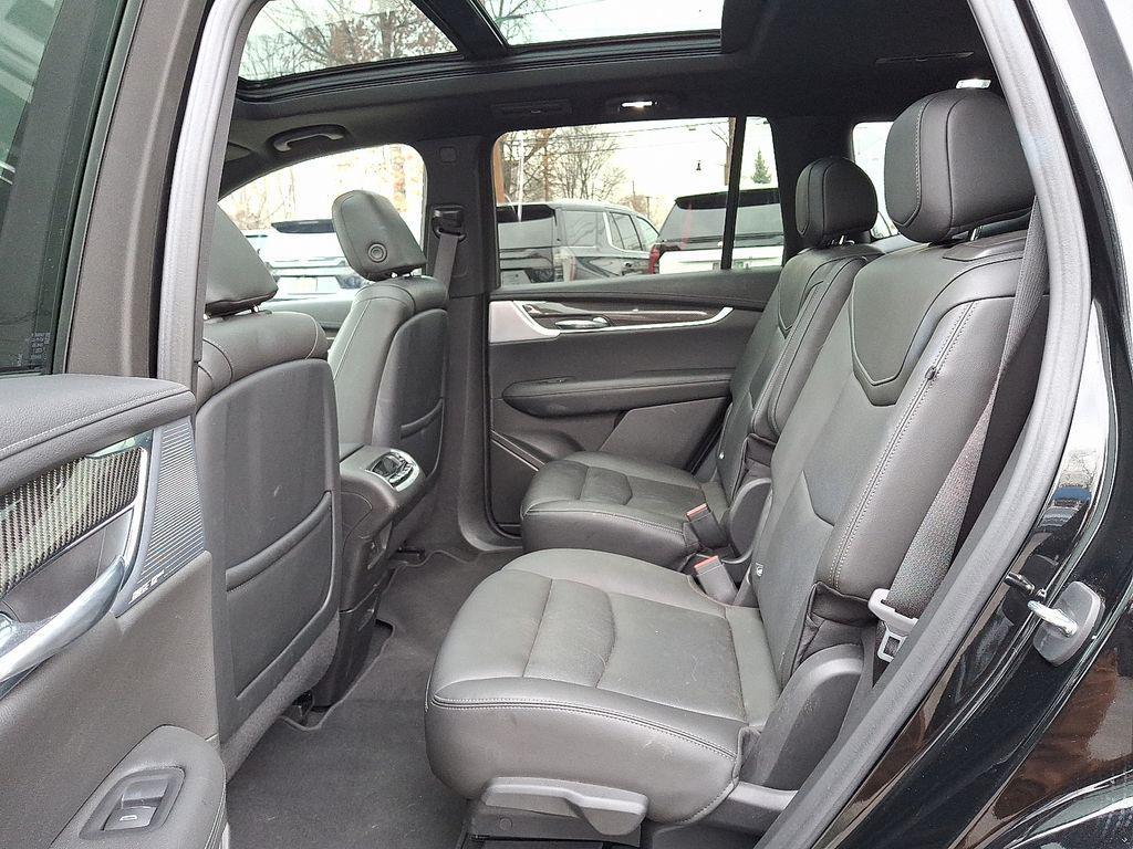 used 2023 Cadillac XT6 car, priced at $37,500