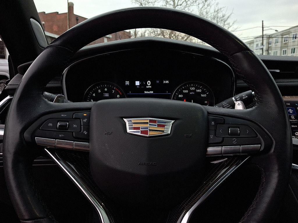 used 2023 Cadillac XT6 car, priced at $37,500