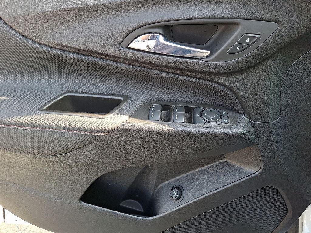 used 2024 Chevrolet Equinox car, priced at $24,300
