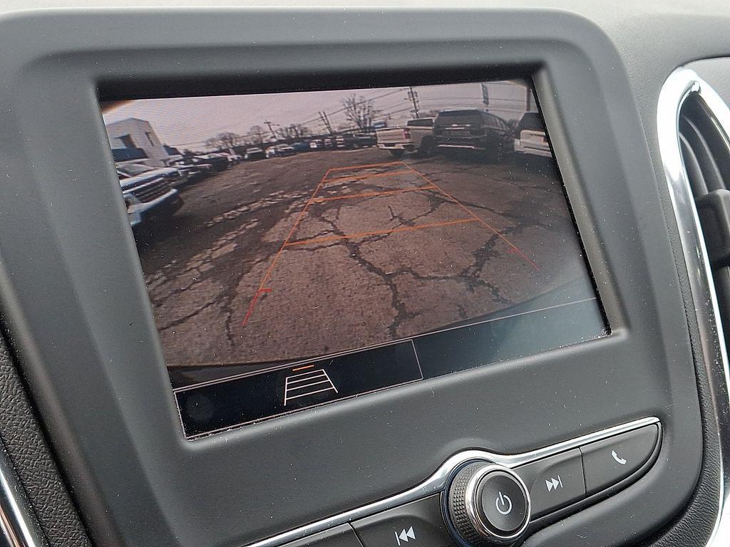 used 2024 Chevrolet Equinox car, priced at $23,000