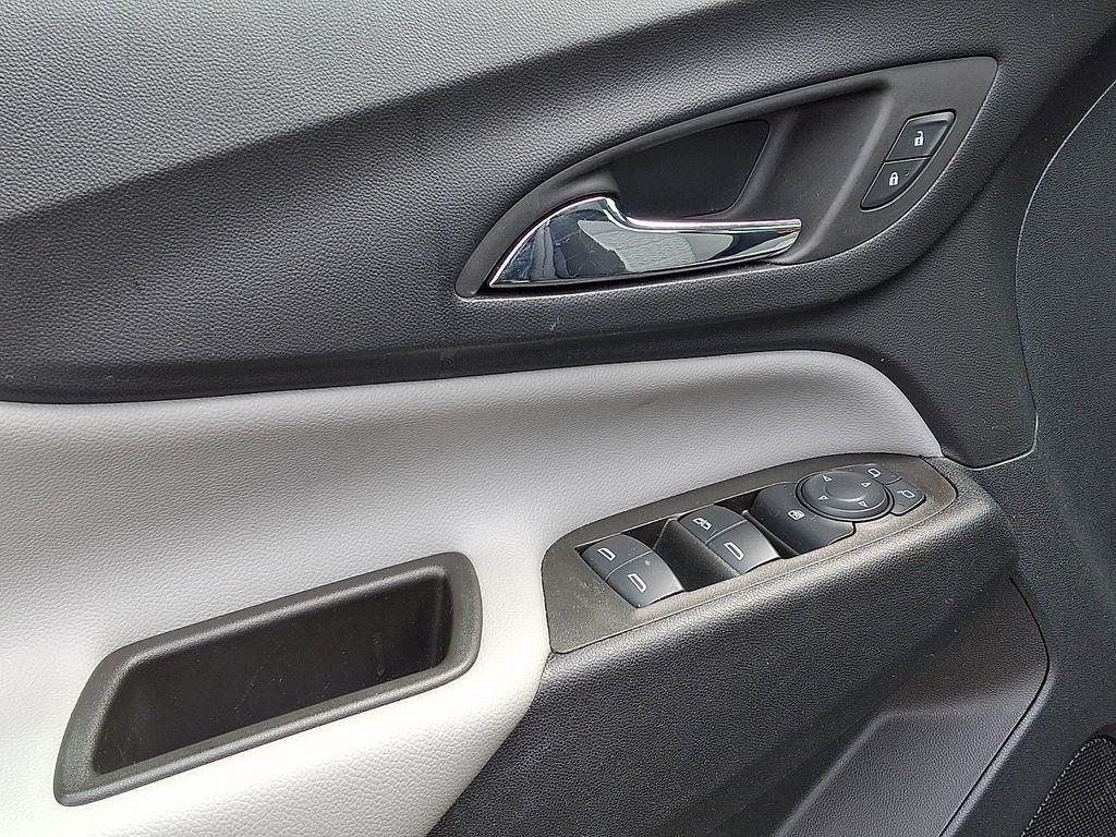 used 2023 Chevrolet Equinox car, priced at $18,000