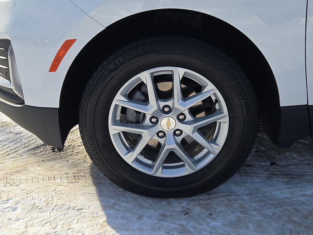 used 2023 Chevrolet Equinox car, priced at $21,000