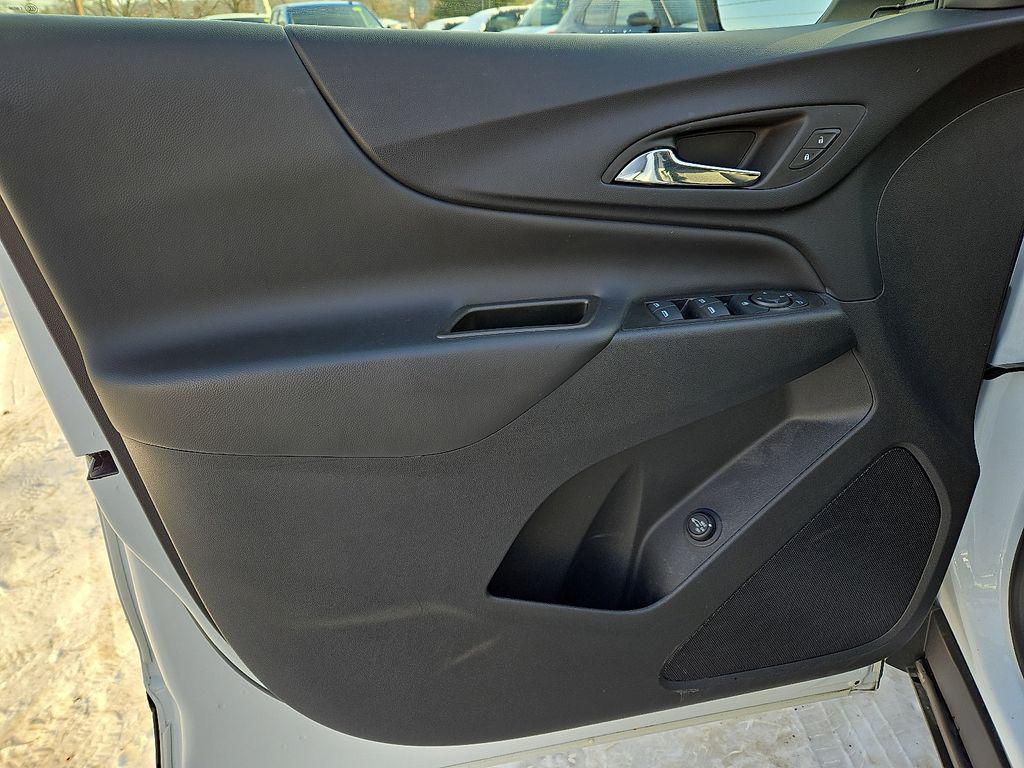 used 2023 Chevrolet Equinox car, priced at $21,000