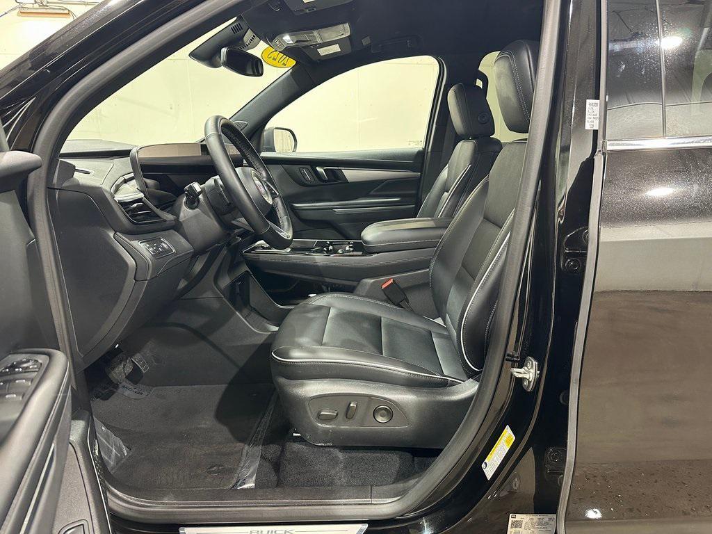 used 2025 Buick Enclave car, priced at $35,684