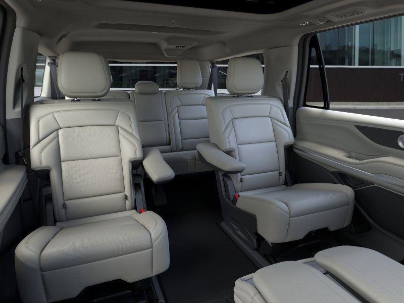 new 2025 Lincoln Navigator L car, priced at $107,815