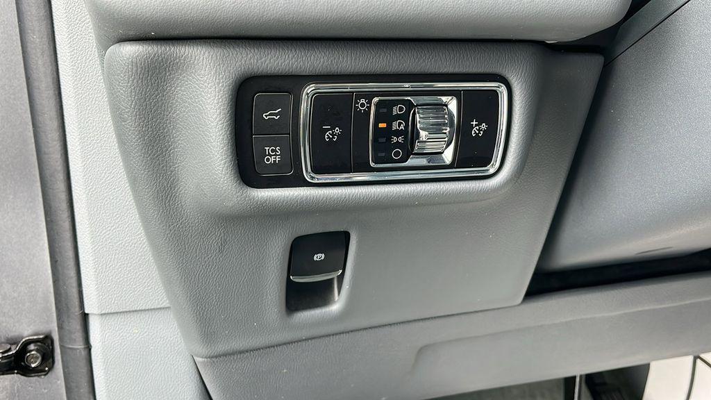 used 2023 Lincoln Nautilus car, priced at $37,706