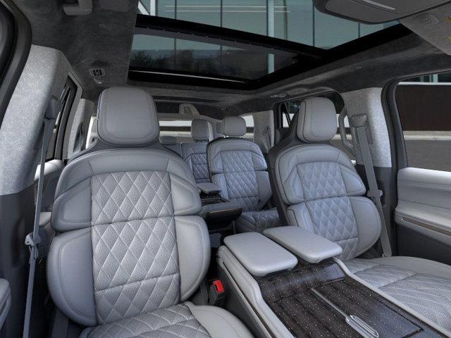 new 2026 Lincoln Navigator car, priced at $128,275